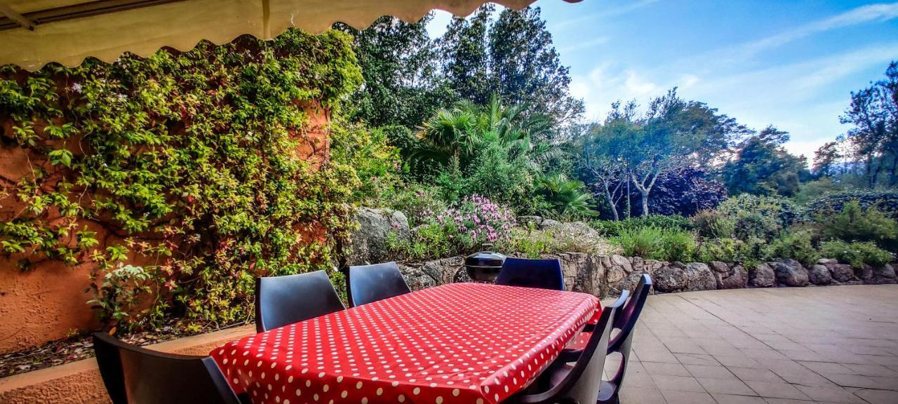 Residence Les Jardins De Sainte-Lucie "Piscine Chauffee" Екстериор снимка