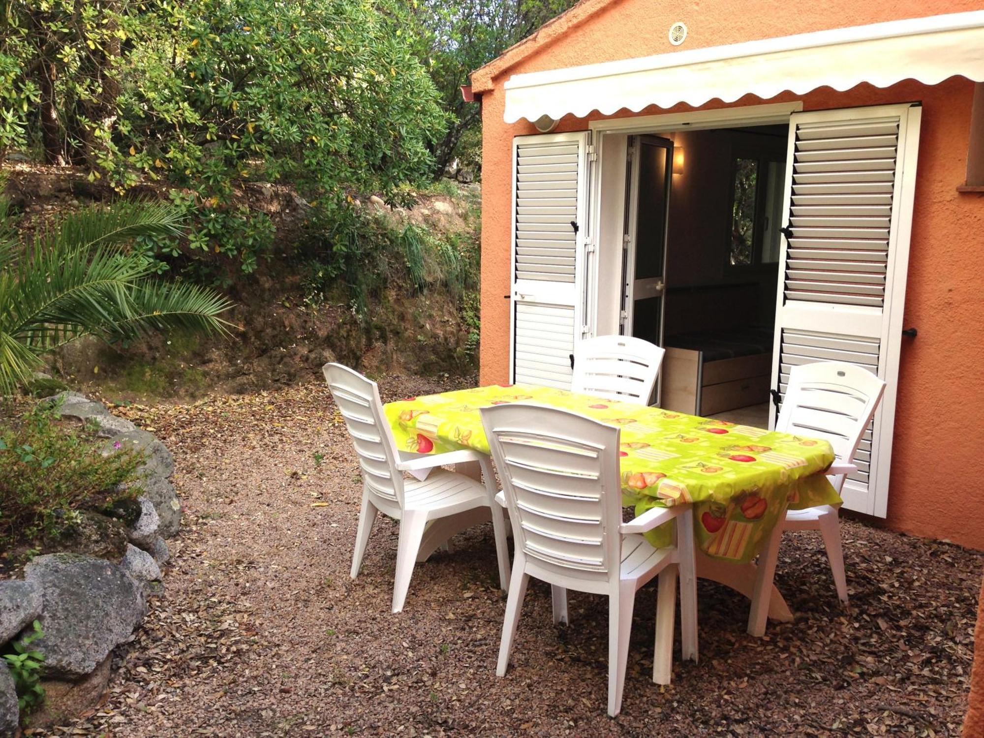 Residence Les Jardins De Sainte-Lucie "Piscine Chauffee" Стая снимка