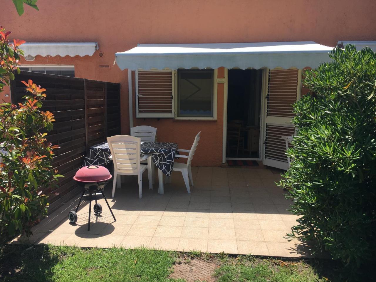 Residence Les Jardins De Sainte-Lucie "Piscine Chauffee" Екстериор снимка