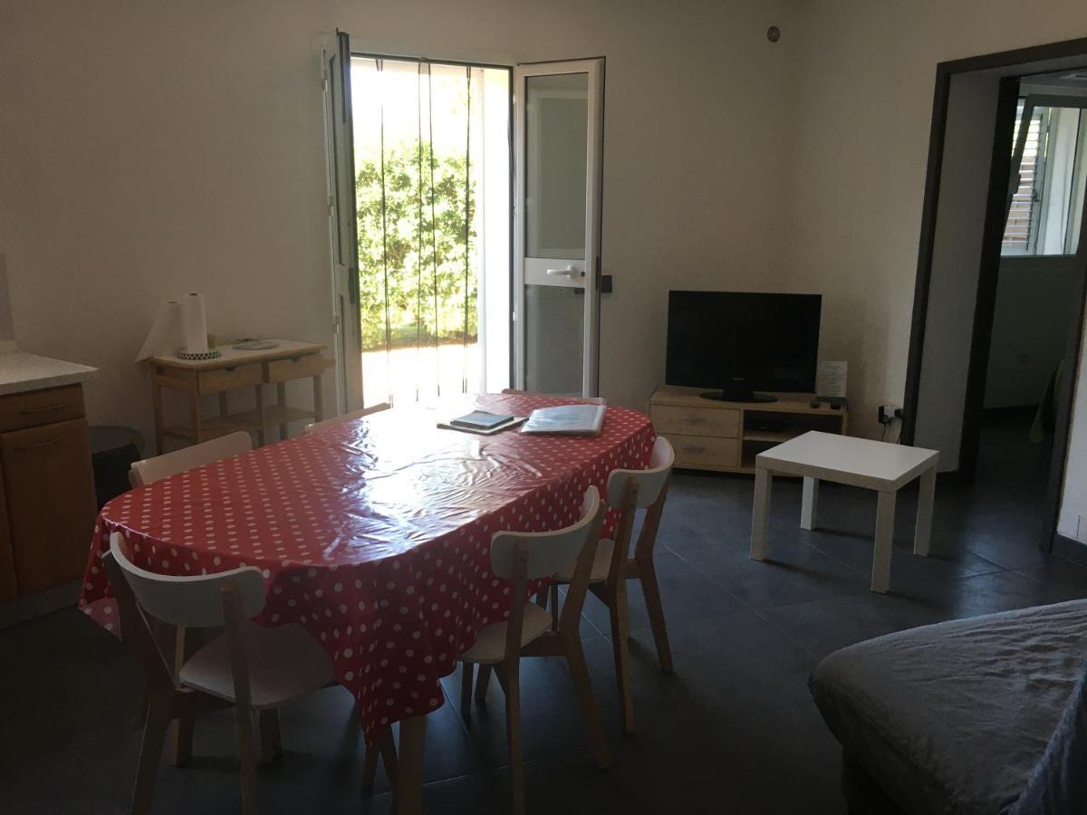 Residence Les Jardins De Sainte-Lucie "Piscine Chauffee" Екстериор снимка